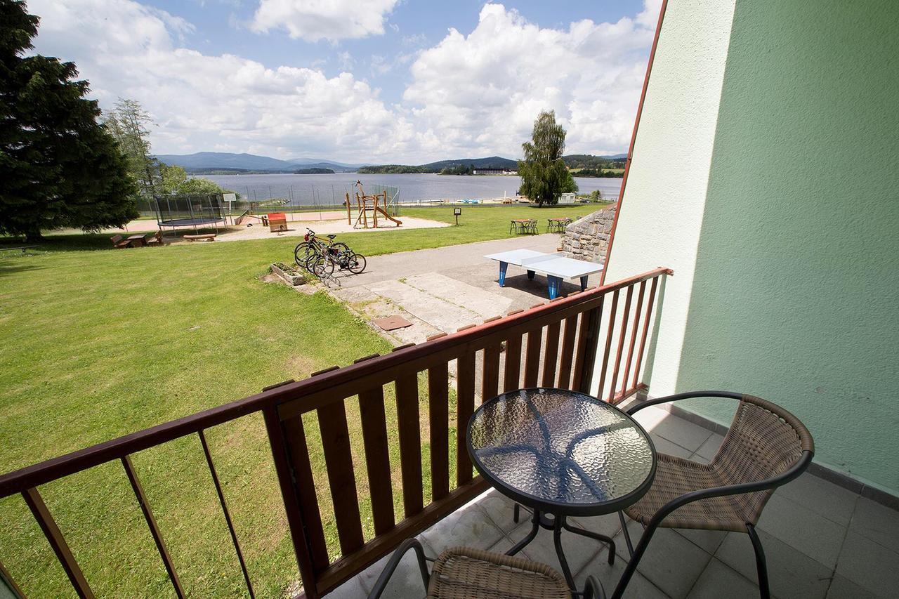 Hotel Racek Černá v Pošumaví Eksteriør billede