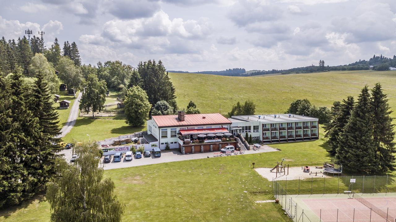 Hotel Racek Černá v Pošumaví Eksteriør billede