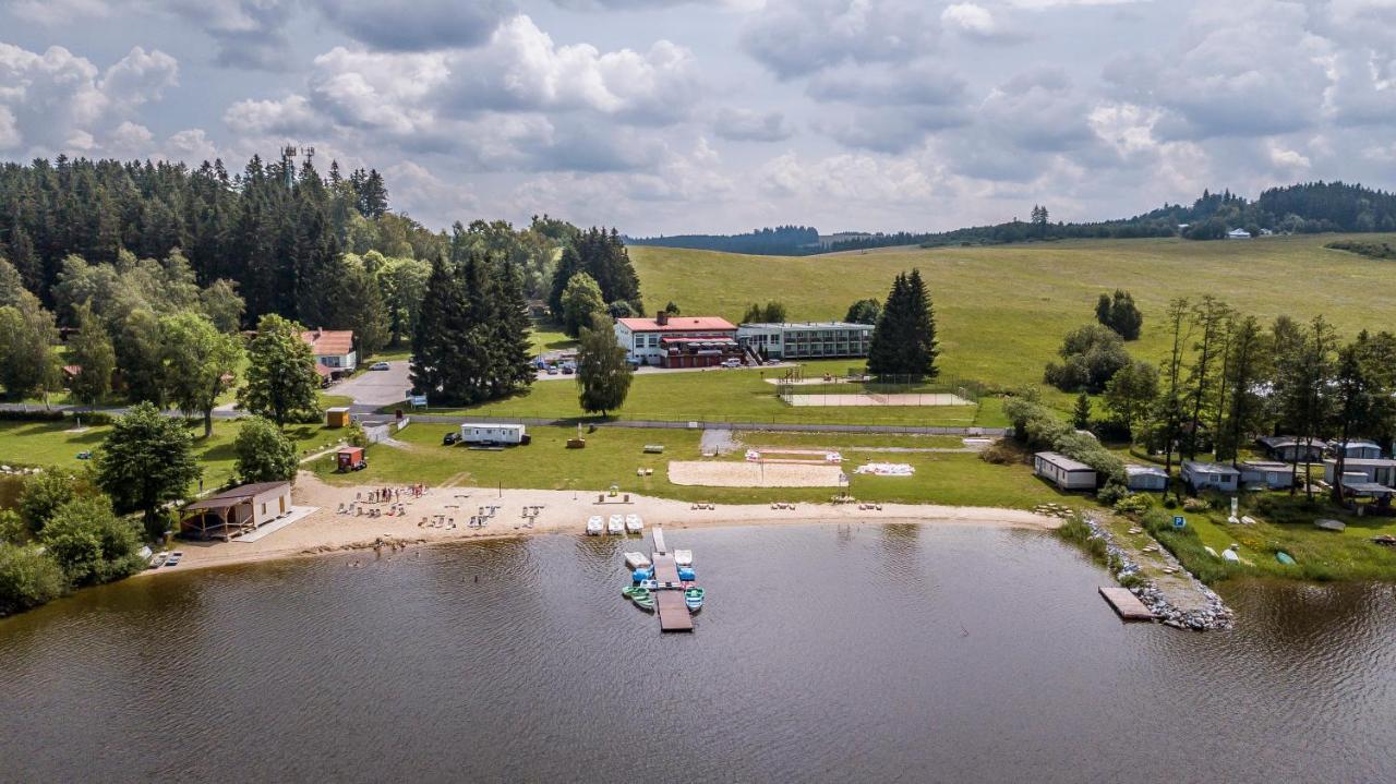 Hotel Racek Černá v Pošumaví Eksteriør billede