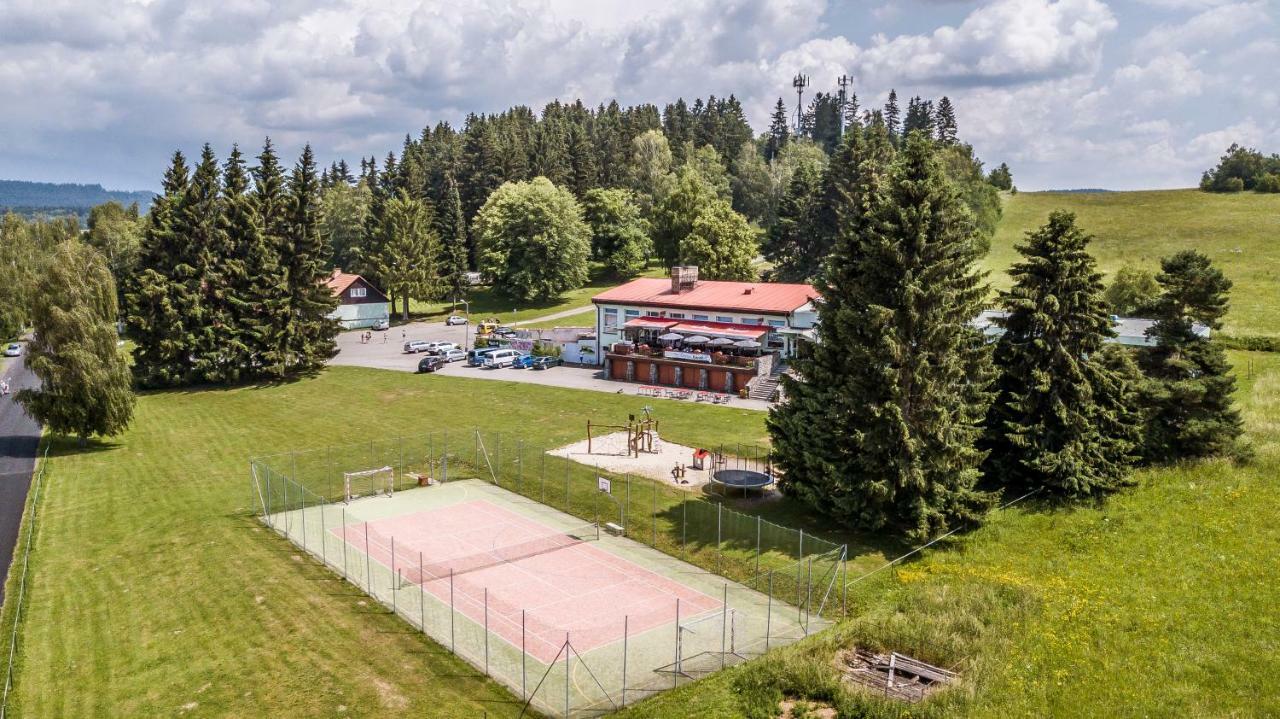 Hotel Racek Černá v Pošumaví Eksteriør billede